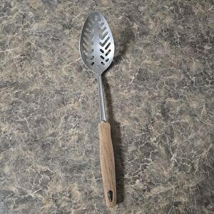 EKCO STAINLESS STEEL USA WOOD GRAIN HANDLE SLOTTED SPOON VINTAGE
